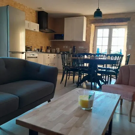 La Maison Du Roustigou בית נופש *